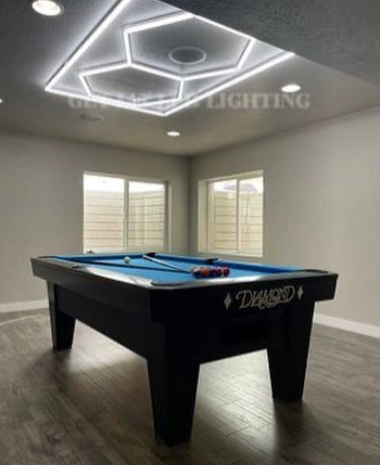1.83m x 2.44m / 6ft x 8ft HEXAGRID LED LIGHTING SYSTEM WITH BORDER - Get Lit LED Lighting Store